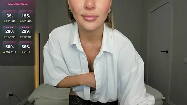 Snapshot of sarahphyllis chatting on 06/08/26, 09:48 sarahphyllis online show from 06/08/26, 09:48