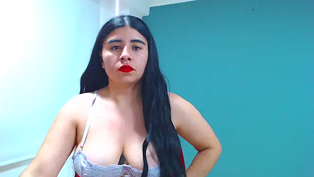 Snapshot of danna-_roouss chatting on 02/07/26, 07:06 danna- roouss online show from 02/07/26, 07:06