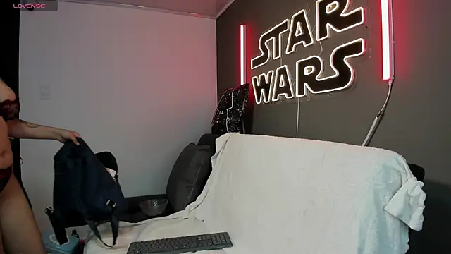 miiss anna online show from 02/07/25, 11:01