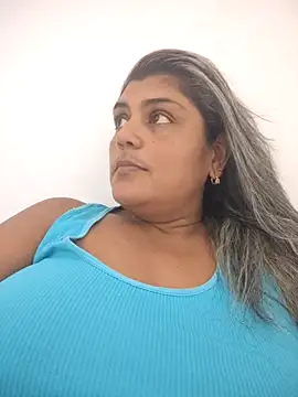 Snapshot of AlyDenalioficial chatting on 09/11/25, 04:29 AlyDenalioficial online show from 09/11/25, 04:29