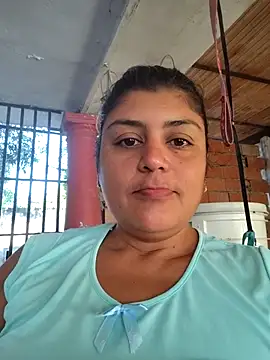 Snapshot of AlyDenalioficial chatting on 11/27/25, 11:23 AlyDenalioficial online show from 11/27/25, 11:23