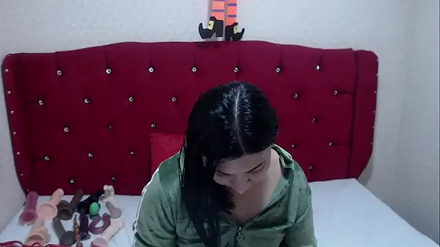 Snapshot of AdaFawxx chatting on 10/14/25, 02:45 AdaFawxx online show from 10/14/25, 02:45