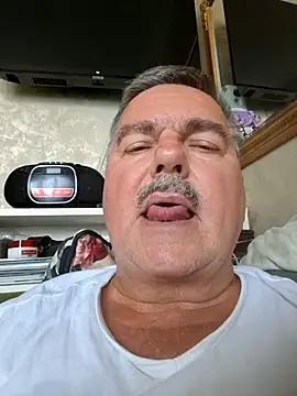 Snapshot of Tbone17 chatting on 07/26/26, 09:16 Tbone17 online show from 07/26/26, 09:16