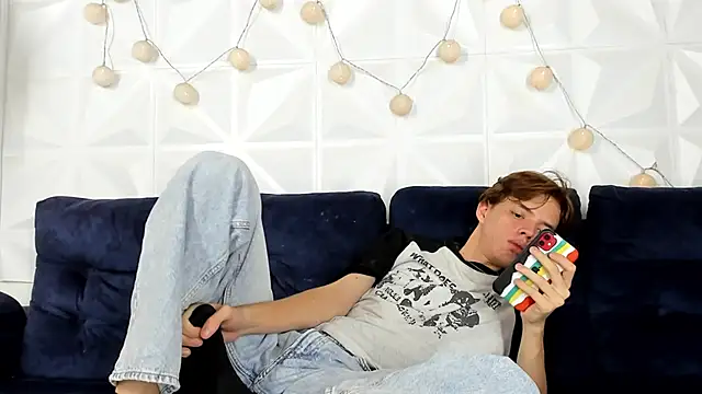 daniel hot03 online show from 02/26/25, 09:48