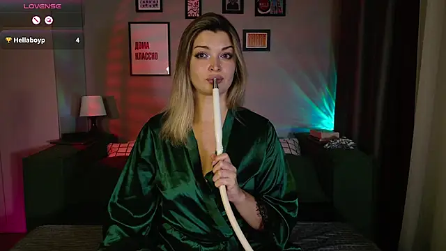 Snapshot of LancasterLady chatting on 10/18/25, 02:51 LancasterLady online show from 10/18/25, 02:51