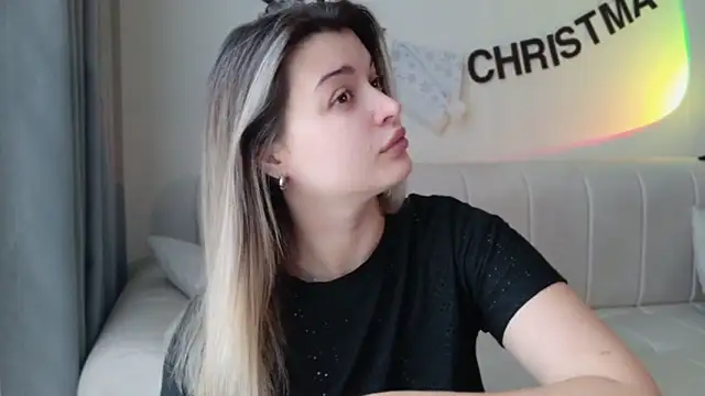 LancasterLady online show from 12/14/25, 03:01