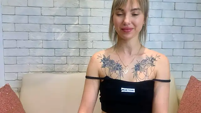 MiaMinx online show from 01/31/25, 04:58