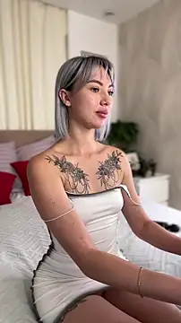 MiaMinx online show from 11/14/25, 12:09