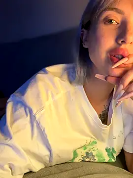 MiaMinx online show from 11/17/25, 12:44