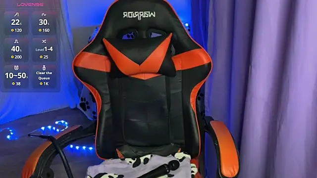 Snapshot of Natural_babe666 chatting on 03/11/25, 02:51 Natural babe666 online show from 03/11/25, 02:51