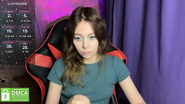 Snapshot of Natural_babe666 chatting on 09/17/25, 09:38 Natural babe666 online show from 09/17/25, 09:38