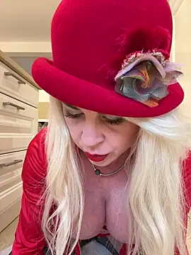 Snapshot of Kate-monroe chatting on 03/14/25, 03:47 Kate-monroe online show from 03/14/25, 03:47