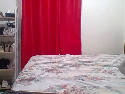 sexy  candyy online show from 04/24/26, 08:33