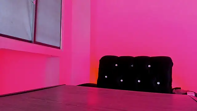 Mialenox online show from 02/10/25, 08:21