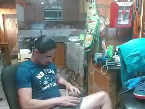 Snapshot of Dr_Pocholate84 chatting on 01/08/25, 09:01 Dr Pocholate84 online show from 01/08/25, 09:01