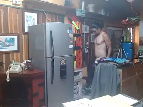 Snapshot of Dr_Pocholate84 chatting on 02/08/25, 08:53 Dr Pocholate84 online show from 02/08/25, 08:53