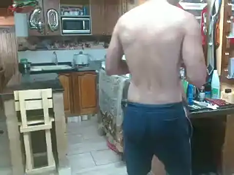 Snapshot of Dr_Pocholate84 chatting on 02/15/25, 06:44 Dr Pocholate84 online show from 02/15/25, 06:44