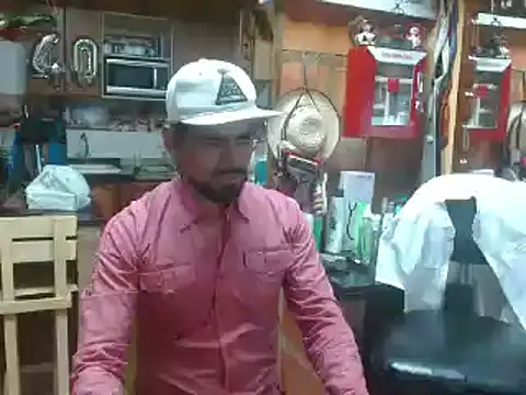 Snapshot of Dr_Pocholate84 chatting on 02/17/25, 04:09 Dr Pocholate84 online show from 02/17/25, 04:09