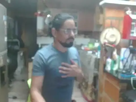 Snapshot of Dr_Pocholate84 chatting on 02/20/25, 02:29 Dr Pocholate84 online show from 02/20/25, 02:29