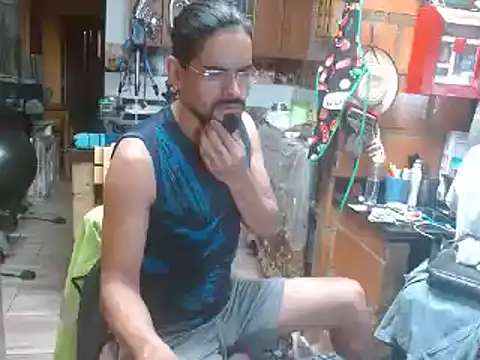 Snapshot of Dr_Pocholate84 chatting on 03/01/25, 11:15 Dr Pocholate84 online show from 03/01/25, 11:15