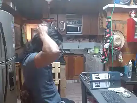 Snapshot of Dr_Pocholate84 chatting on 03/21/25, 06:29 Dr Pocholate84 online show from 03/21/25, 06:29