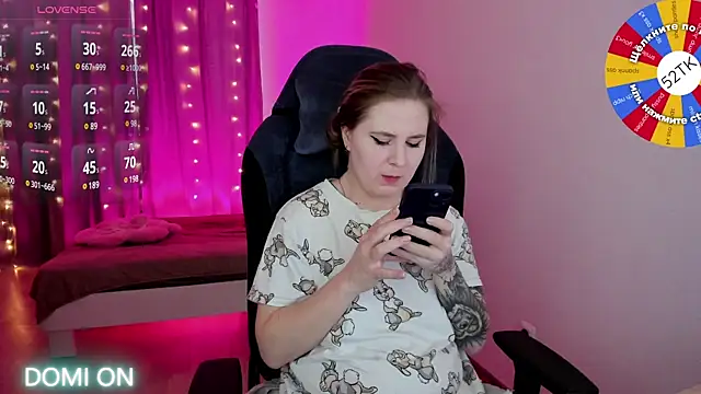 Olivia Munk online show from 02/11/25, 07:12