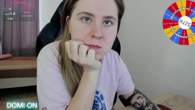 Olivia Munk online show from 02/17/25, 07:26