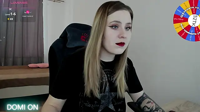 Olivia Munk online show from 02/18/25, 07:43