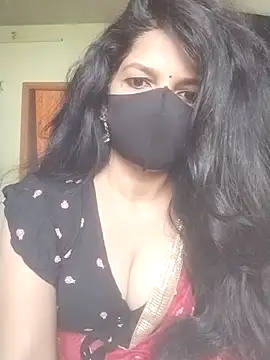 Snapshot of Shuttii_25 chatting on 02/20/26, 05:15 Shuttii 25 online show from 02/20/26, 05:15