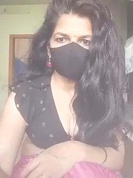 Snapshot of Shuttii_25 chatting on 03/02/26, 05:08 Shuttii 25 online show from 03/02/26, 05:08