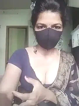 Snapshot of Shuttii_25 chatting on 03/14/26, 03:56 Shuttii 25 online show from 03/14/26, 03:56