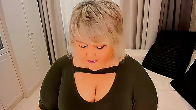 BIGTITSBBW online show from 10/17/25, 06:27