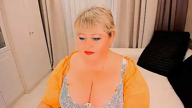 BIGTITSBBW online show from 10/25/25, 07:19