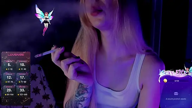 Snapshot of Aqualen chatting on 02/19/25, 03:38 Aqualen online show from 02/19/25, 03:38