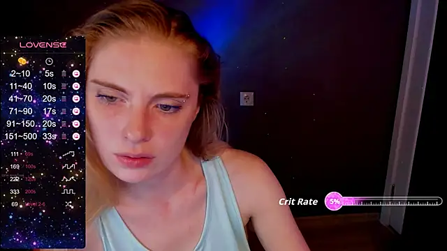 Snapshot of Aqualen chatting on 10/06/25, 12:35 Aqualen online show from 10/06/25, 12:35