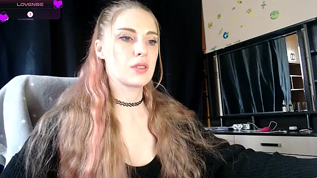 Snapshot of Aqualen chatting on 03/27/26, 08:37 Aqualen online show from 03/27/26, 08:37