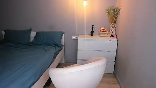 Snapshot of missliiaa chatting on 11/04/25, 09:52 missliiaa online show from 11/04/25, 09:52