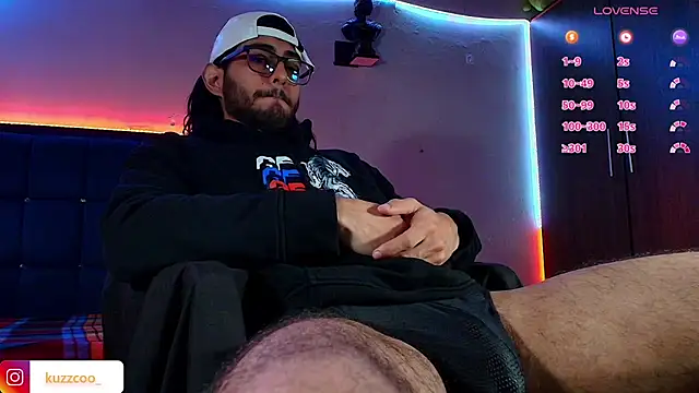 Snapshot of kuzzcoo chatting on 02/06/26, 01:47 kuzzcoo online show from 02/06/26, 01:47