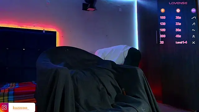 Snapshot of kuzzcoo chatting on 02/16/26, 11:34 kuzzcoo online show from 02/16/26, 11:34