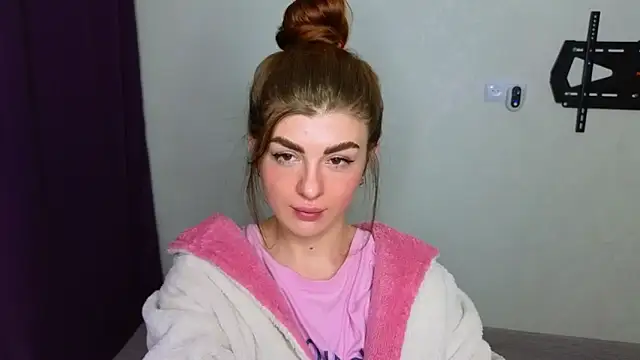  comefeelme  online show from 02/06/25, 03:06