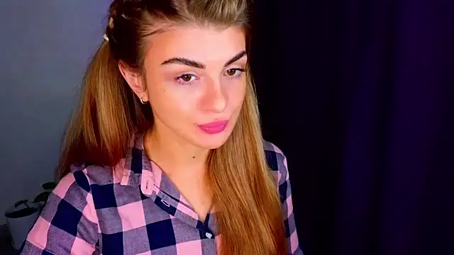  comefeelme  online show from 11/05/25, 06:46