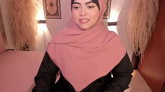 shayla 18 online show from 12/17/24, 06:42