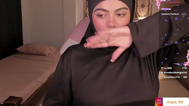 shayla 18 online show from 03/18/25, 08:37