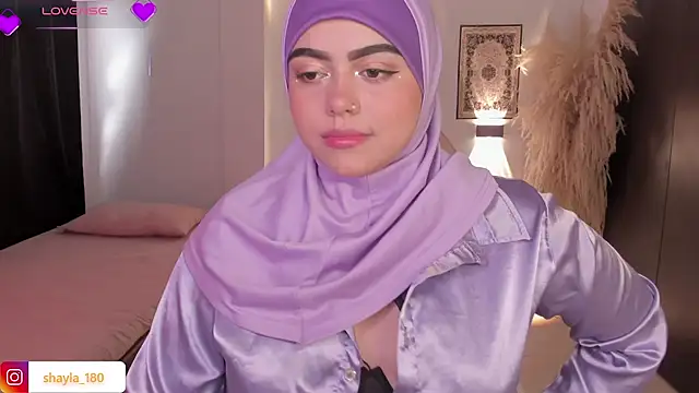 shayla 18 online show from 11/21/25, 07:23