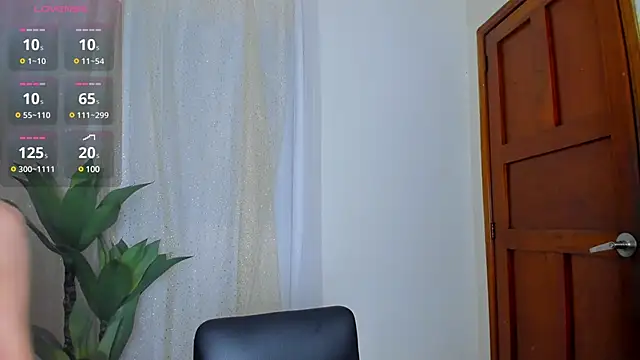 NahiaFox online show from 03/12/25, 04:19