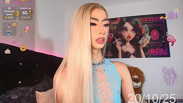 NahiaFox online show from 10/20/25, 01:22