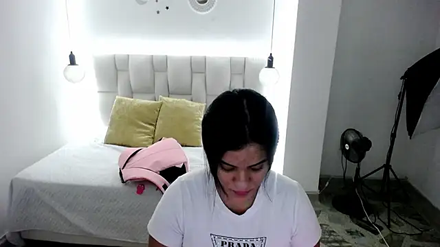 tiffany  pink online show from 03/02/25, 05:58