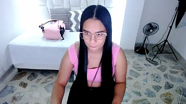 tiffany  pink online show from 03/19/25, 07:17