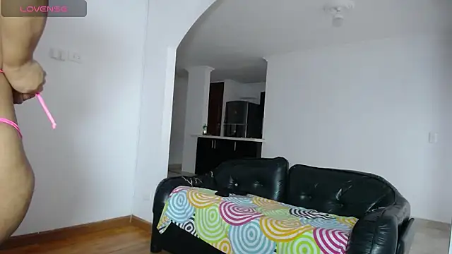 tiffany  pink online show from 11/11/25, 08:53