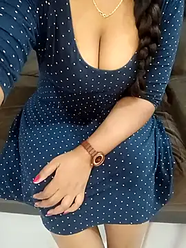 Mounika25 online show from 03/10/25, 07:40